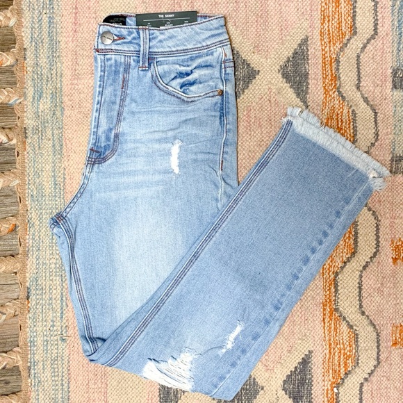 ✨ Final Price- High Waist light wash denim - Picture 6 of 6